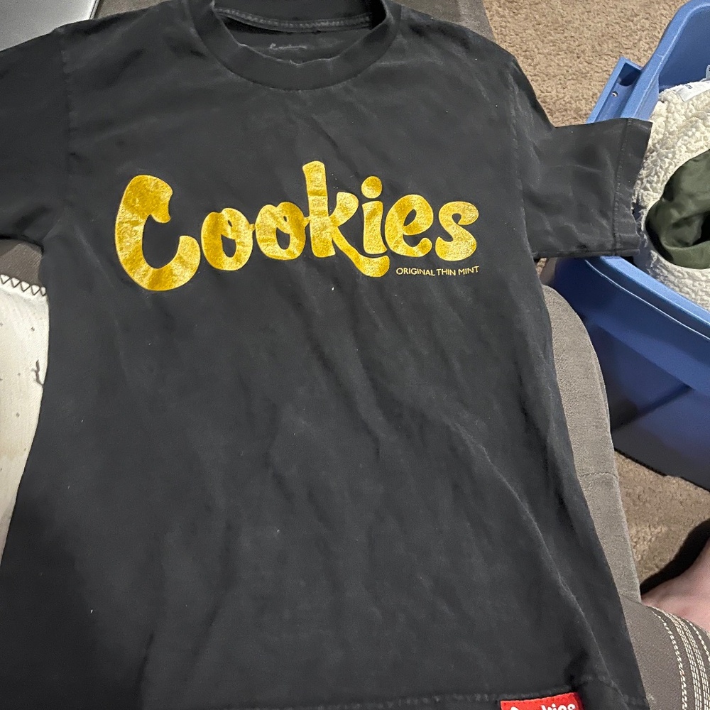 B 3   Cookies Tee